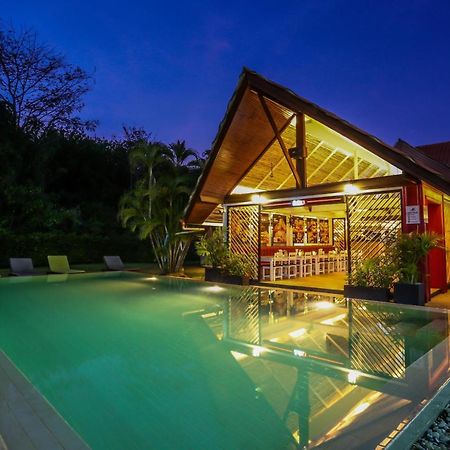 Nai Harn Naiharn Beach Resort - Sha Plus Extra מראה חיצוני תמונה